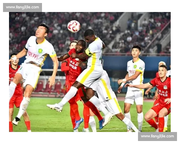 亚冠焦点战上海上港迎战韩国现代强强对话胜负悬念十足引爆赛场